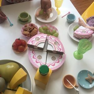 Meet your Posher, Scarfy